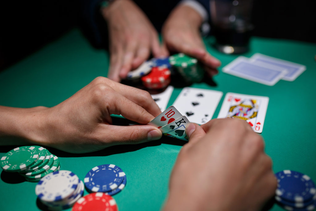 The Live Casino Advantage: Real-Time Gaming at Your Fingertips
